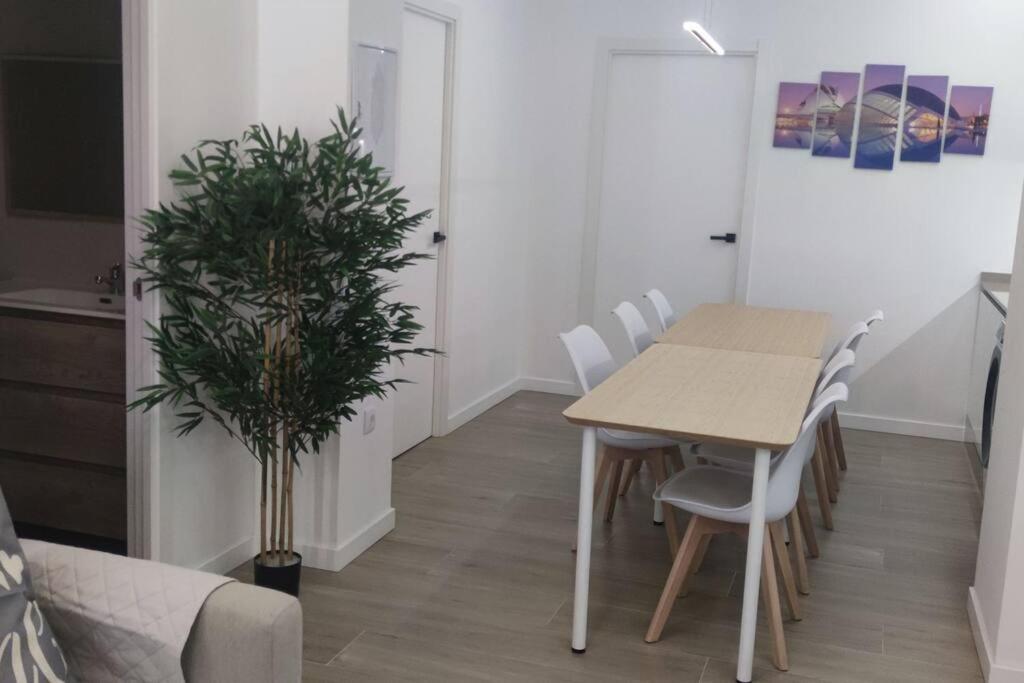 Apartamento 4 Habitaciones 2 Banos Ciudad De Las Ciencias Vt-55209-V Valência Exterior foto